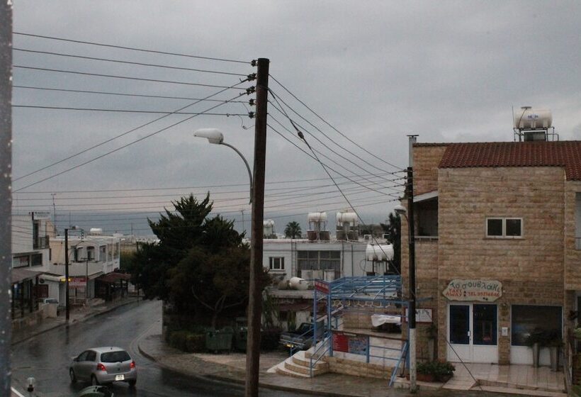 شقة غرفة واحدة, A Maos Hotel Apartments