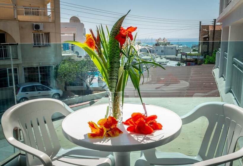 إستوديو سوبيريور, A Maos Hotel Apartments