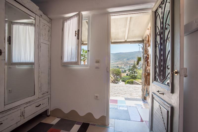 إستوديو قياسى, Anthippi