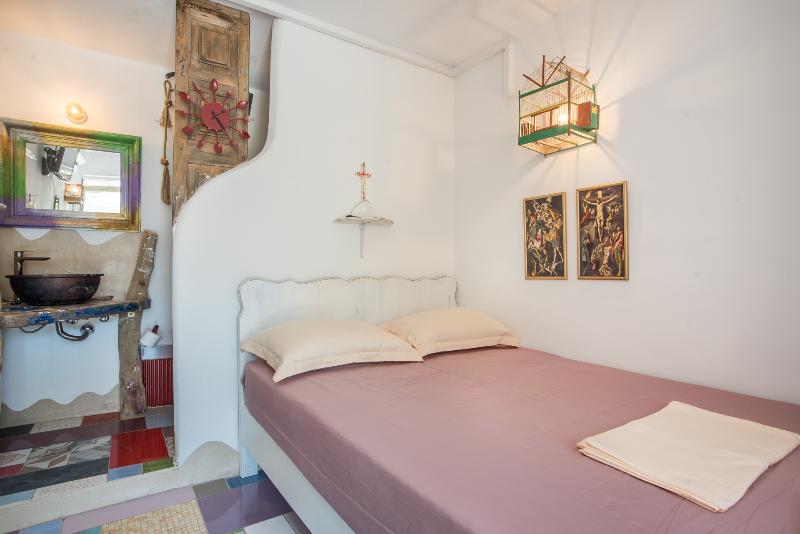 إستوديو قياسى, Anthippi