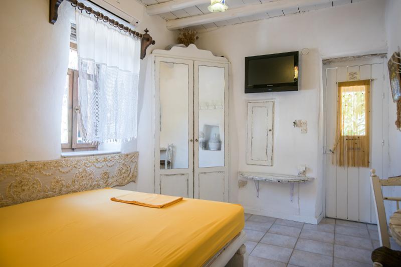 إستوديو قياسى, Anthippi