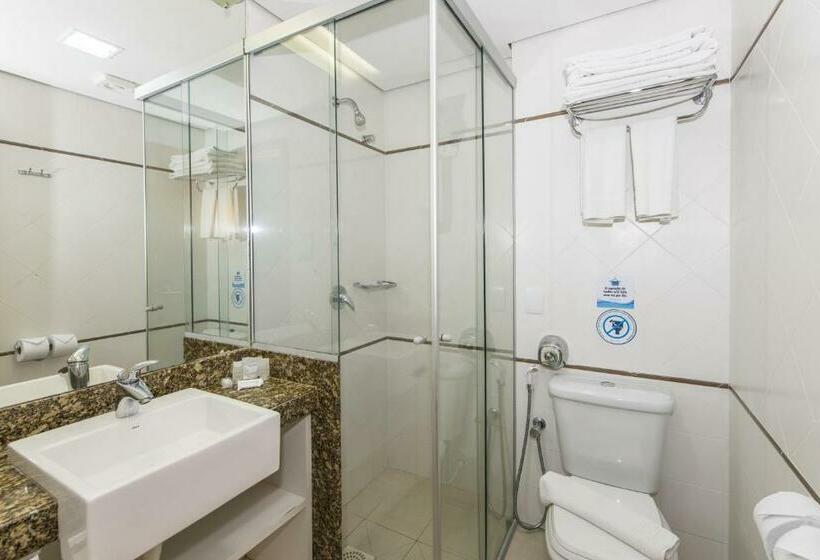 جناح جونيور مطلّ علي البحر, Aquaria Natal