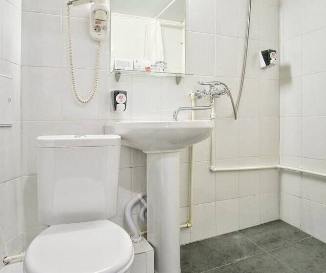 اتاق استاندارد یک نفره, Azimut Hotel Astrakhan