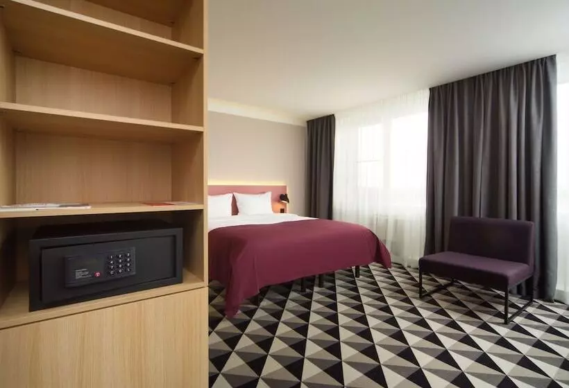 スーペリアールーム, Azimut Hotel Astrakhan