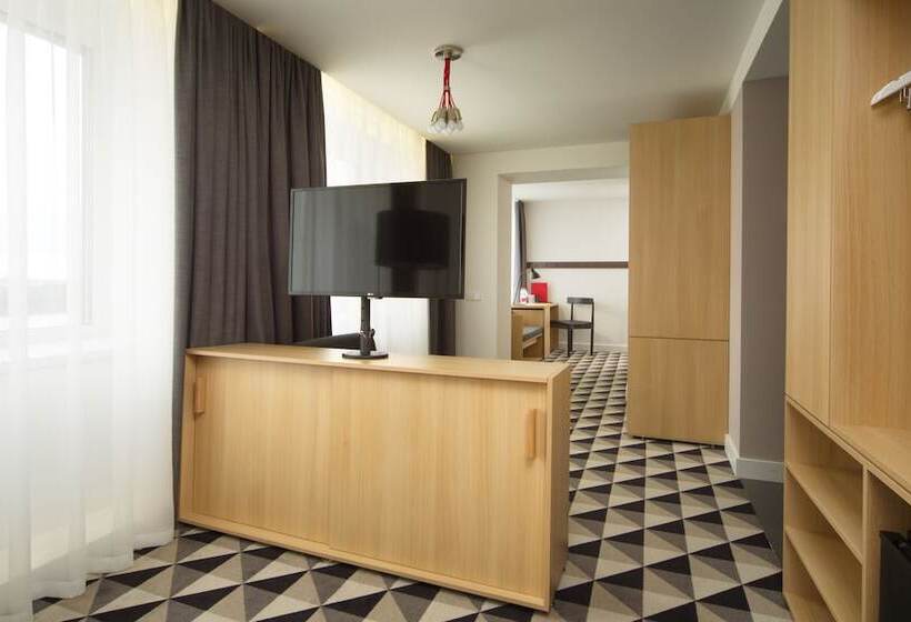 آپارتمان 1 خوابه, Azimut Hotel Astrakhan