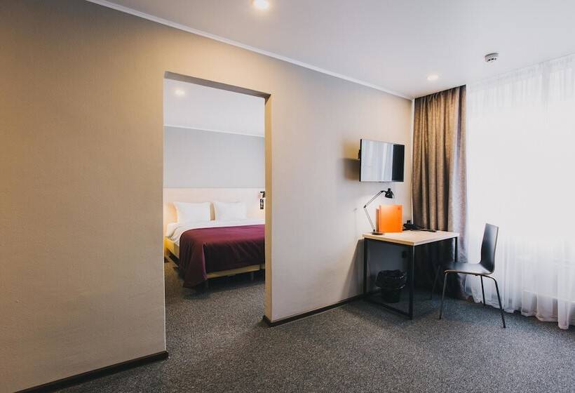 سوییت, Azimut Hotel Astrakhan