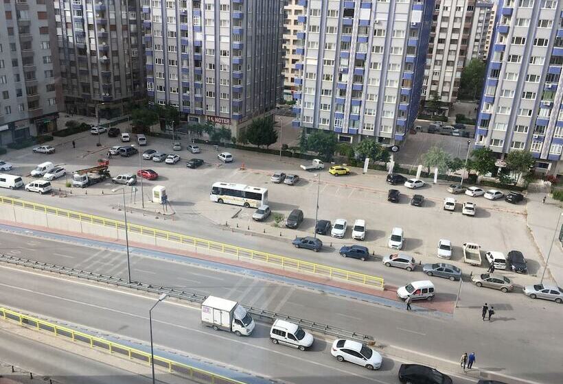 标准间, Bera Konya