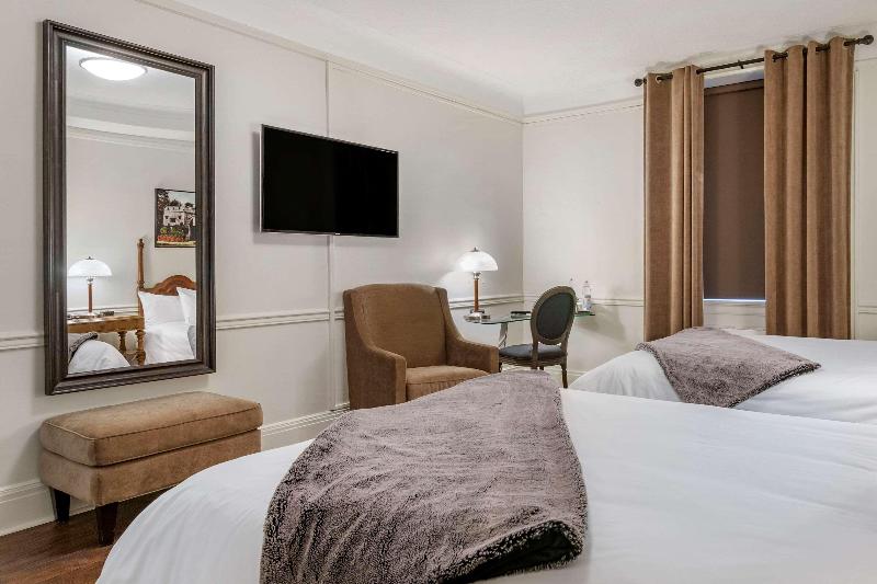 标准三人间, Bera Konya