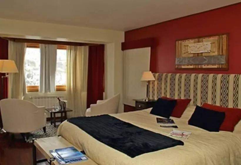 استودیو ساده, Catedral Patagonia Ski & Wellness