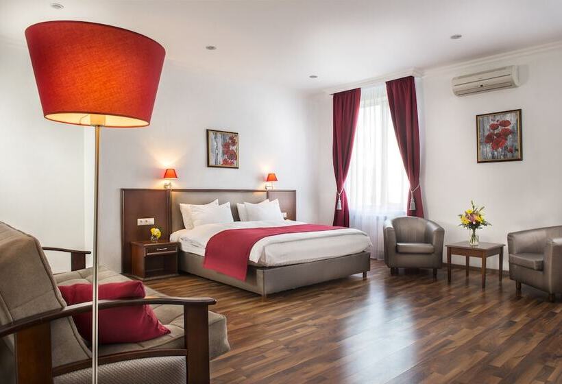 سوییت, Greguar Hotel By Uhm