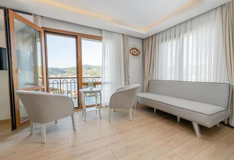 غرفة قياسية مطلّة علي البحر, Hanedan Otel