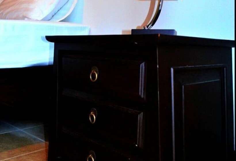 디럭스 룸, The Happy Elephant Resort