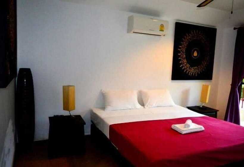 디럭스 룸, The Happy Elephant Resort