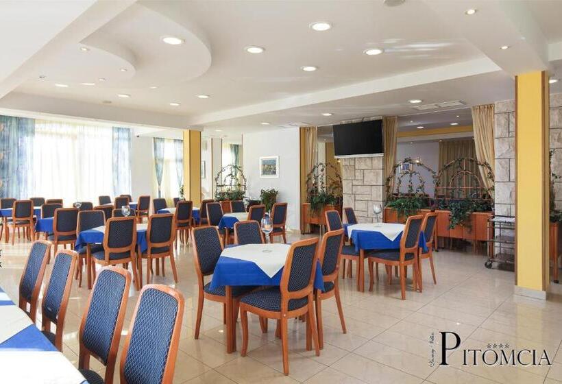 オーシャンビュースタンダードルームテラス付き, Villa Pitomcia