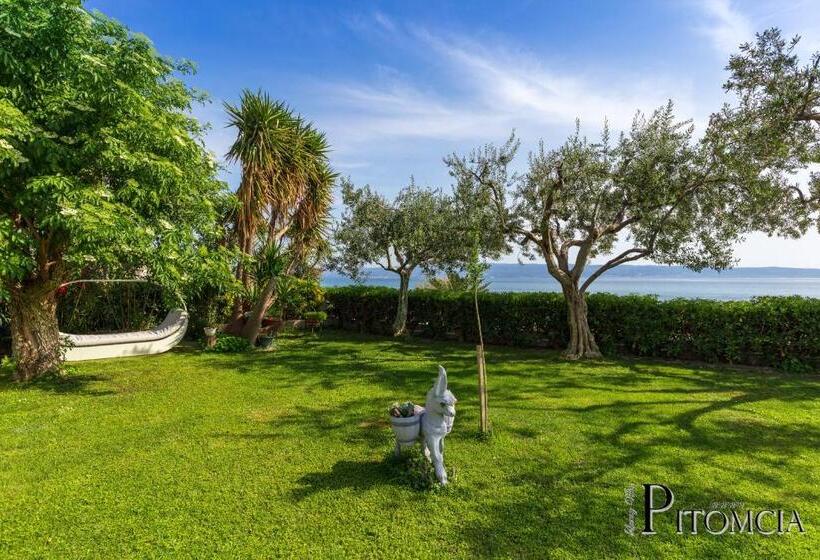 Номер Стандарт Вид на Море с Террасой, Villa Pitomcia