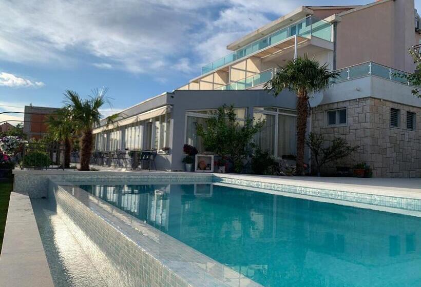 Номер Deluxe, Villa Pitomcia