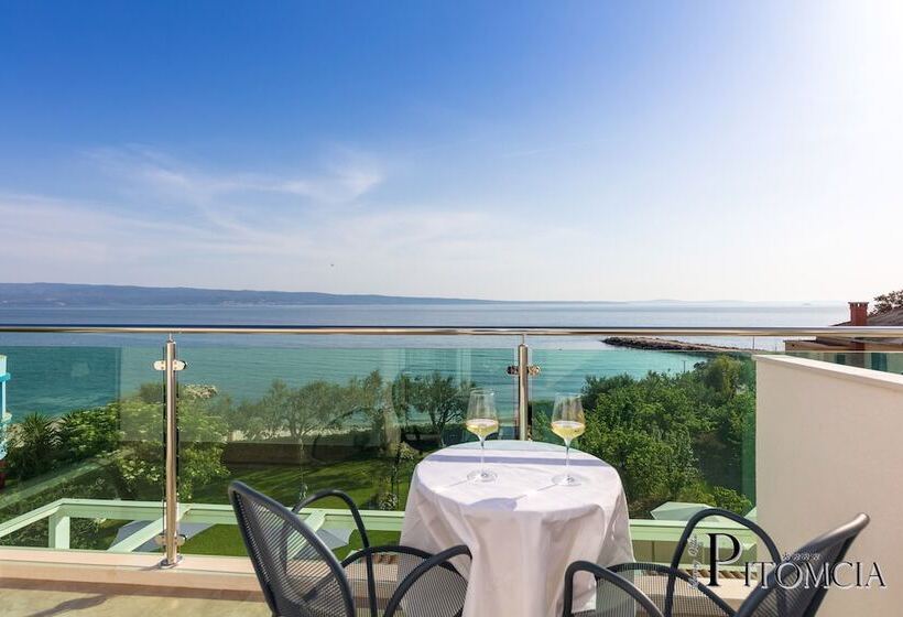 Номер Стандарт Вид на Море с Балконом, Villa Pitomcia
