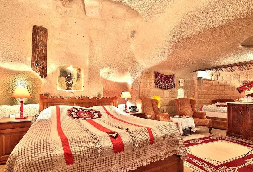 غرفة ديلوكس ثلاثية, Cappadocia Cave Suites