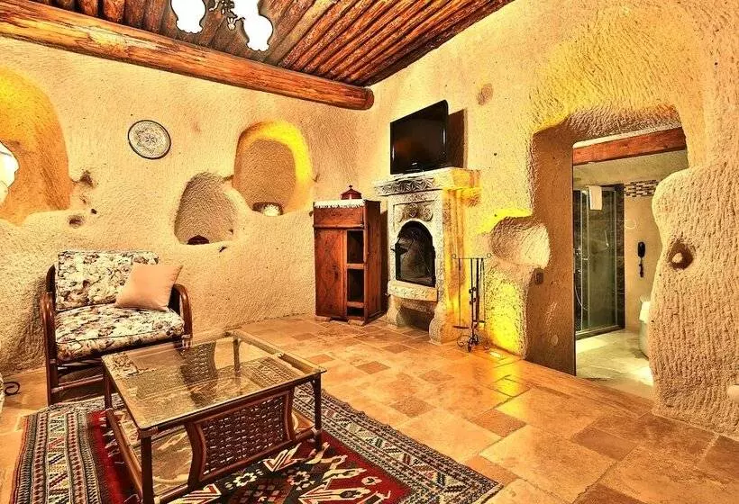 デラックストリプルルーム, Cappadocia Cave Suites
