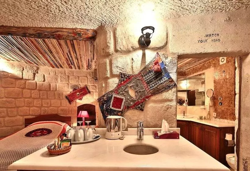 デラックストリプルルーム, Cappadocia Cave Suites