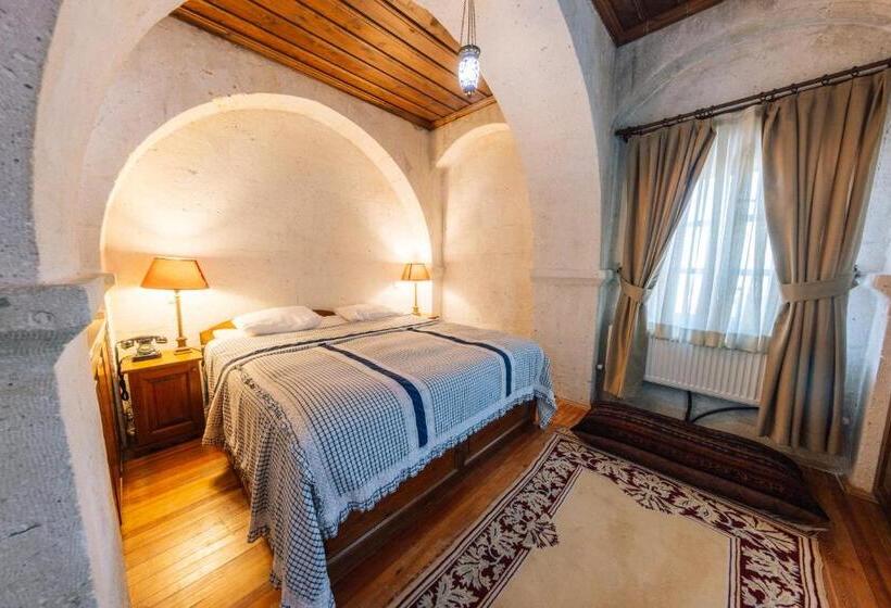جناح جونيور, Cappadocia Cave Suites
