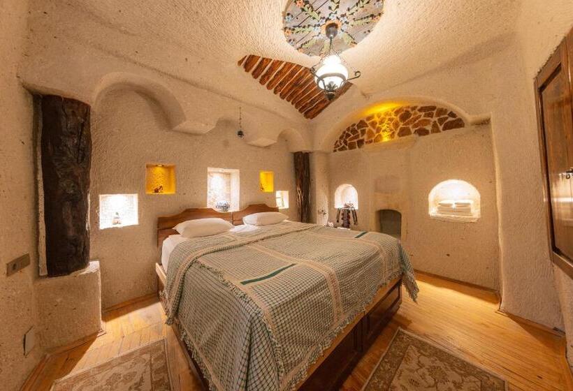 جناح جونيور, Cappadocia Cave Suites