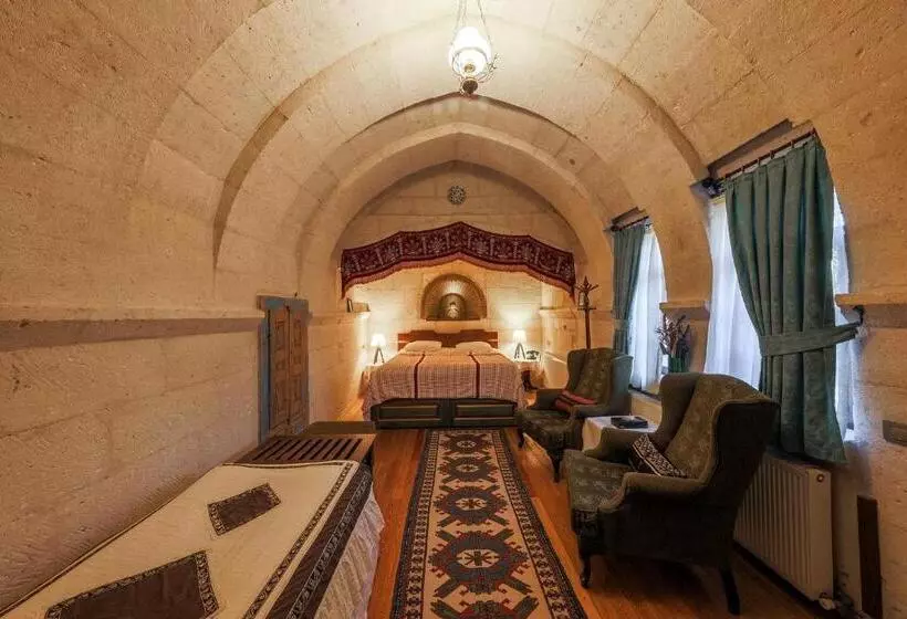 デラックストリプルルーム, Cappadocia Cave Suites