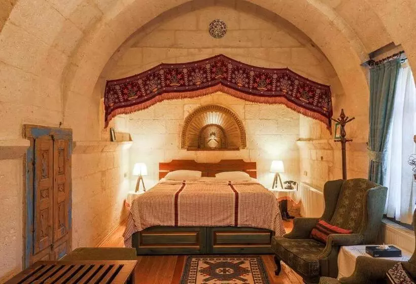 デラックストリプルルーム, Cappadocia Cave Suites