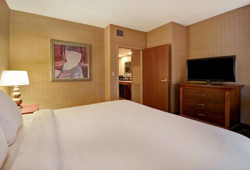 جناح لذوى الاحتياجات الخاصة, Embassy Suites By Hilton At Hot Springs Convention Center