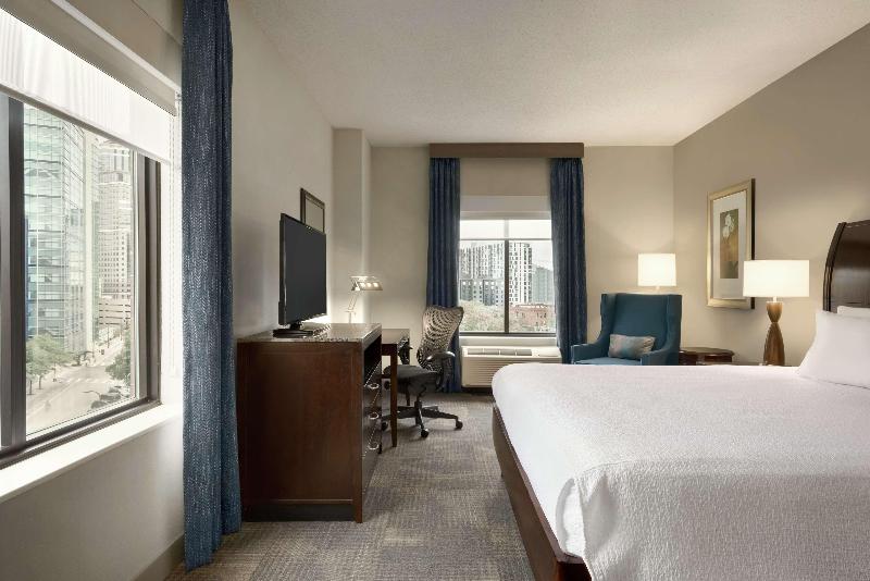 스탠다드 룸 킹사이즈 침대, Hilton Garden Inn Minneapolis Downtown