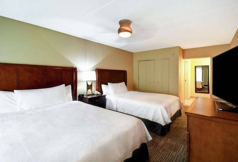 장애인을 위한 스탠다드 룸, Homewood Suites Lancaster