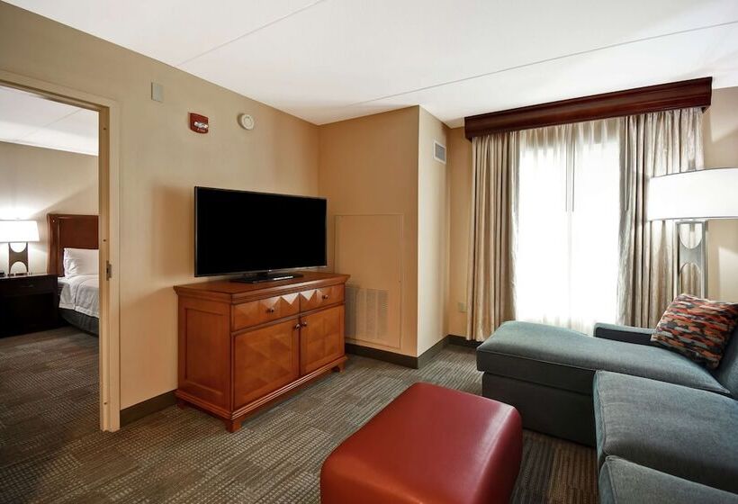 장애인을 위한 스탠다드 룸, Homewood Suites Lancaster