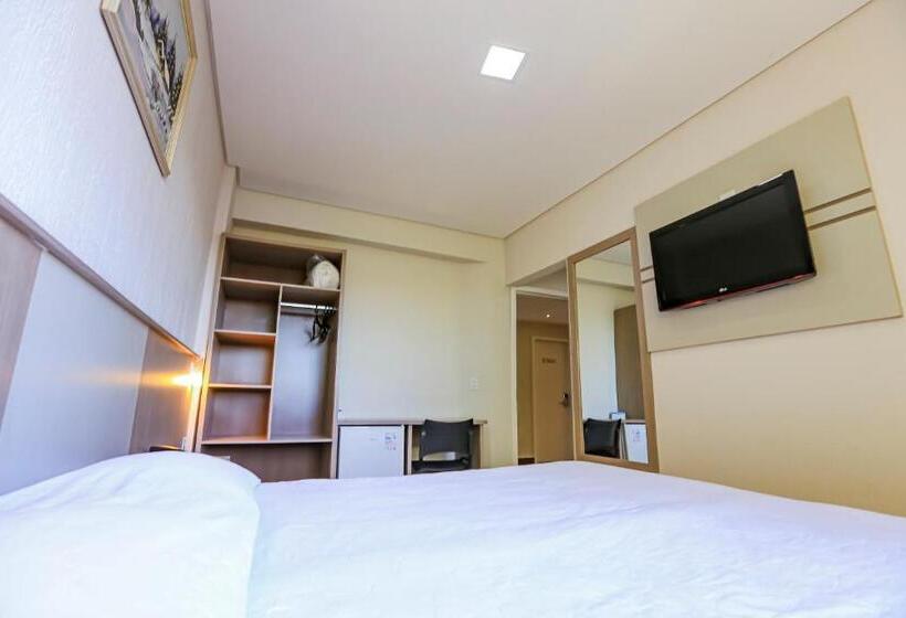 スタンダードルーム, Iguassu Express