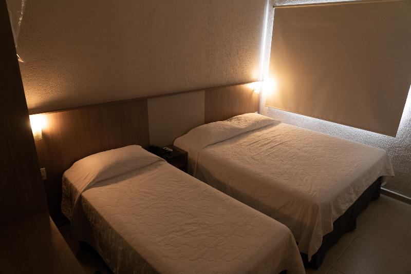 スタンダードルーム, Iguassu Express