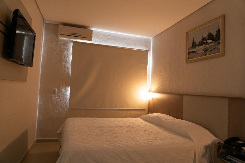 スタンダードルーム, Iguassu Express