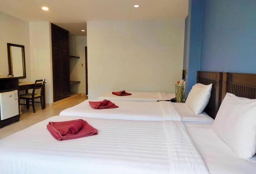 חדר בסיסי לשלושה, Karon Living Room   Sha Plus