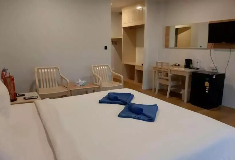 ガーデンビューデラックスルーム, Karon Living Room   Sha Plus