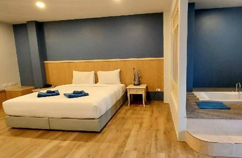 디럭스 패밀리 룸, Karon Living Room   Sha Plus