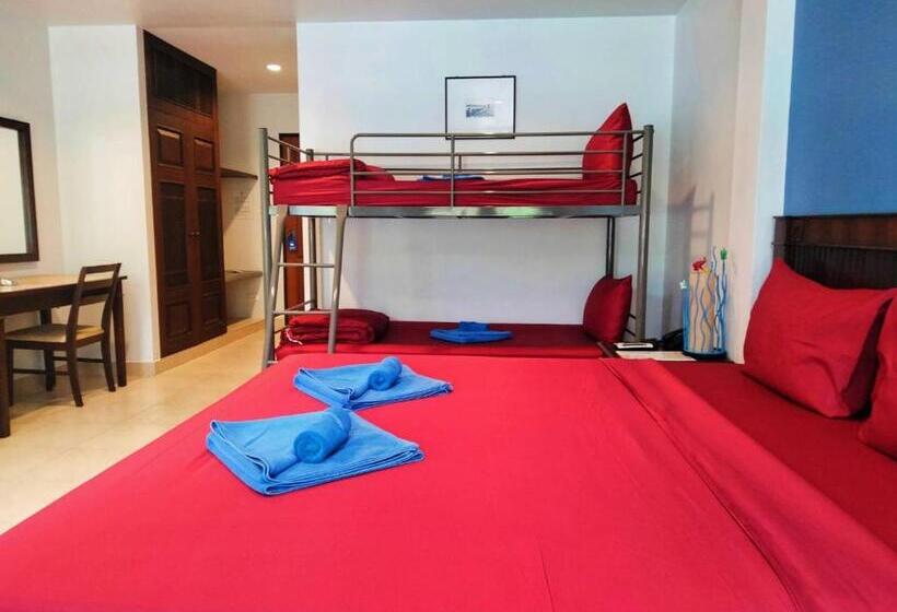 חדר סטנדרט לארבעה, Karon Living Room   Sha Plus