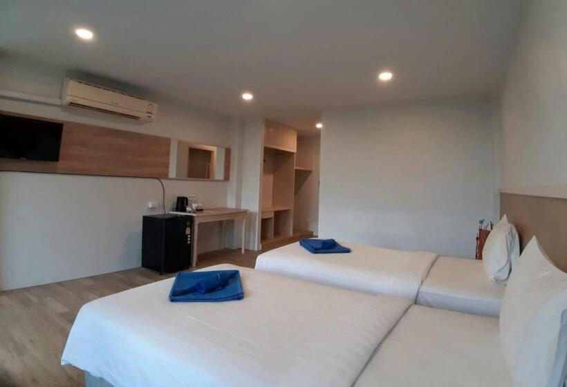 חדר דלוקס נוף לגינה, Karon Living Room   Sha Plus