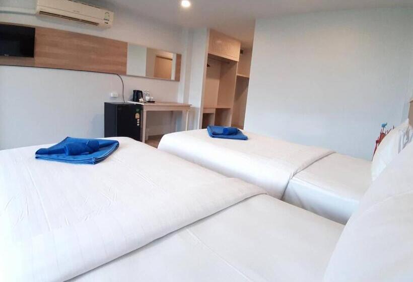 חדר דלוקס נוף לגינה, Karon Living Room   Sha Plus