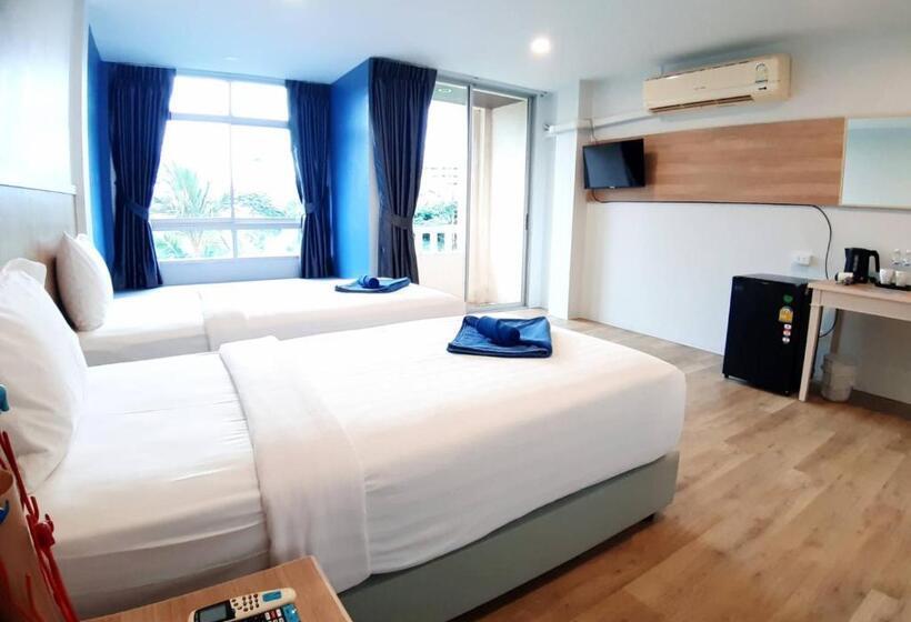 חדר דלוקס נוף לגינה, Karon Living Room   Sha Plus