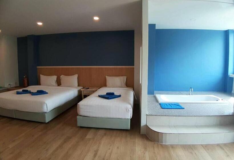 חדר משפחתי דלוקס, Karon Living Room   Sha Plus