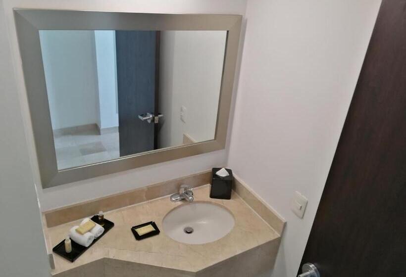 غرفة قياسية سرير كينج, La Quinta By Wyndham Puebla Palmas Angelopolis