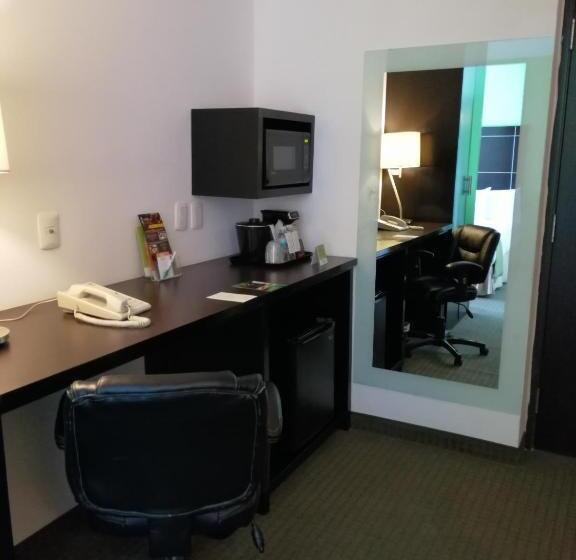 غرفة ديلوكس لذوى الاحتياجات الخاصة, La Quinta By Wyndham Puebla Palmas Angelopolis