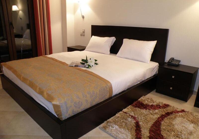 חדר דלוקס עם נוף, Meteoritis