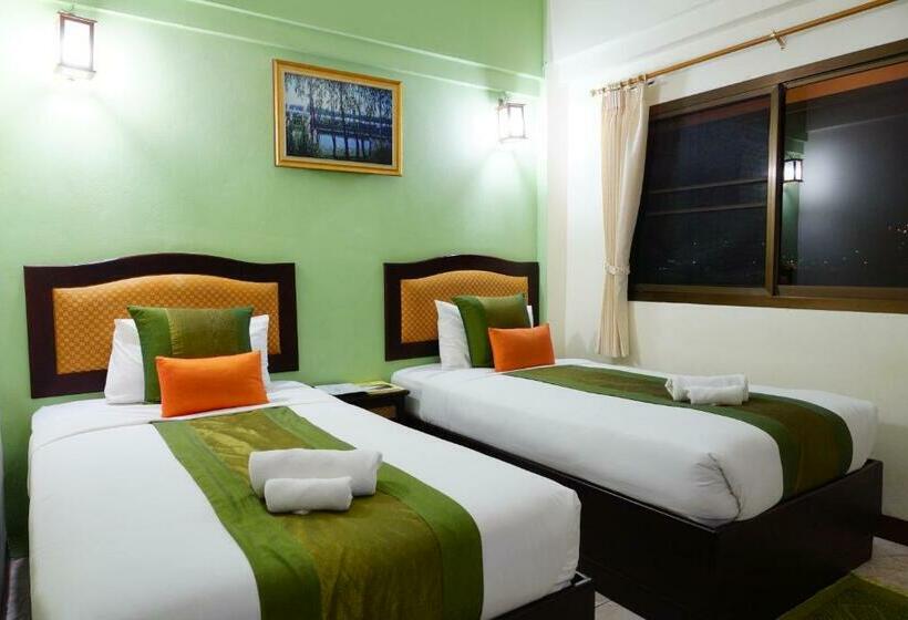 Номер Стандарт Вид на Реку, Namkhong Riverside