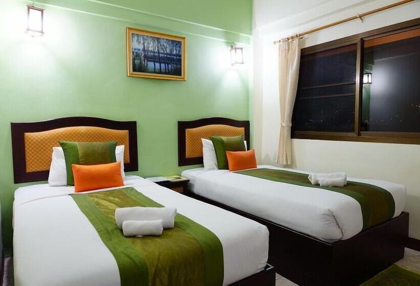 Номер Стандарт Вид на Реку, Namkhong Riverside