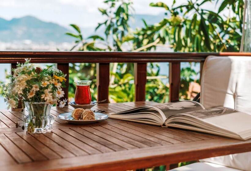 غرفة سوبيريور مطلّة علي البحر, Villa Turka