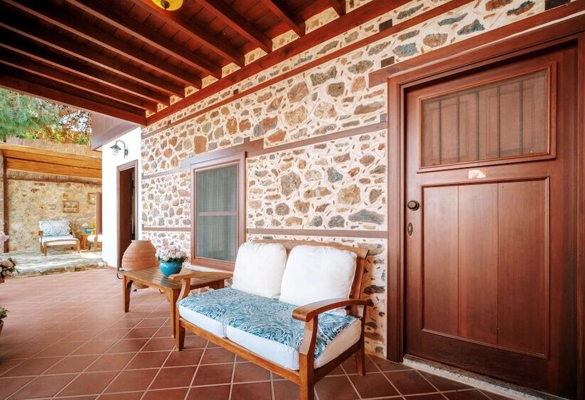 غرفة سوبيريور مطلّة علي البحر, Villa Turka